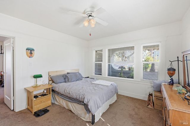 2735 Petaluma Hill Rd, Santa Rosa, CA 95404