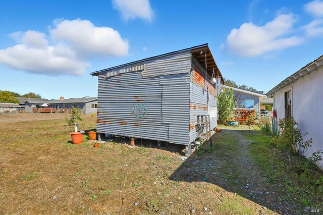 2735 Petaluma Hill Rd, Santa Rosa, CA 95404