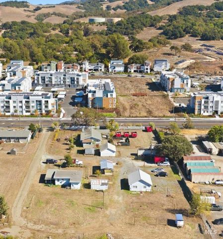 2735 Petaluma Hill Rd, Santa Rosa, CA 95404