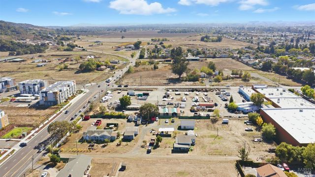 2735 Petaluma Hill Rd, Santa Rosa, CA 95404