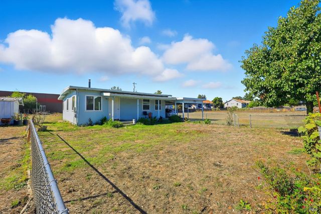 2735 Petaluma Hill Rd, Santa Rosa, CA 95404