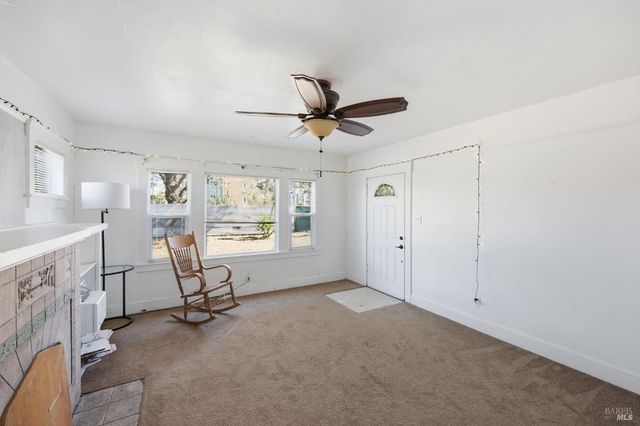 2735 Petaluma Hill Rd, Santa Rosa, CA 95404