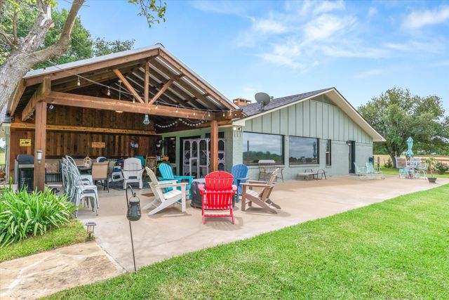 362 Vz County Road 3404, Wills Point, TX 75169