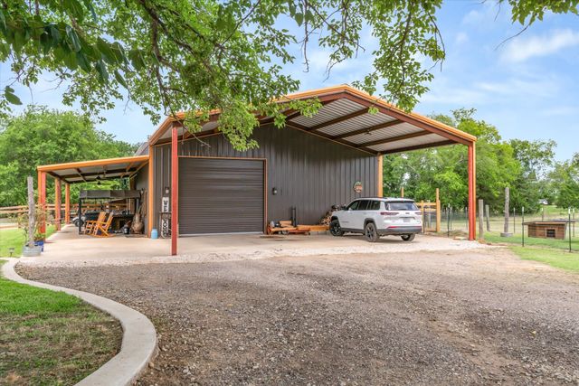 362 Vz County Road 3404, Wills Point, TX 75169