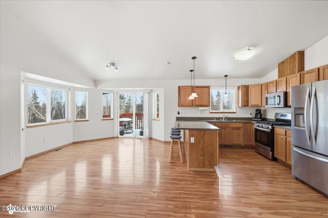 4987 W Mollies Circle, Wasilla, AK 99623