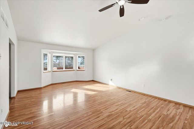 4987 W Mollies Circle, Wasilla, AK 99623