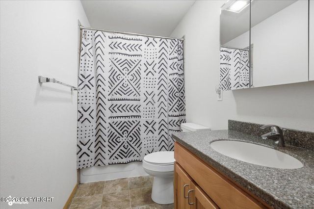 4987 W Mollies Circle, Wasilla, AK 99623