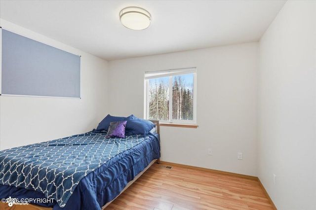 4987 W Mollies Circle, Wasilla, AK 99623