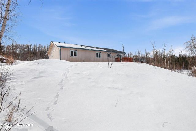 4987 W Mollies Circle, Wasilla, AK 99623