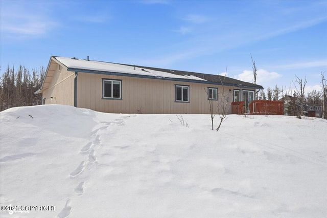 4987 W Mollies Circle, Wasilla, AK 99623