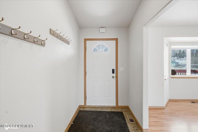 4987 W Mollies Circle, Wasilla, AK 99623