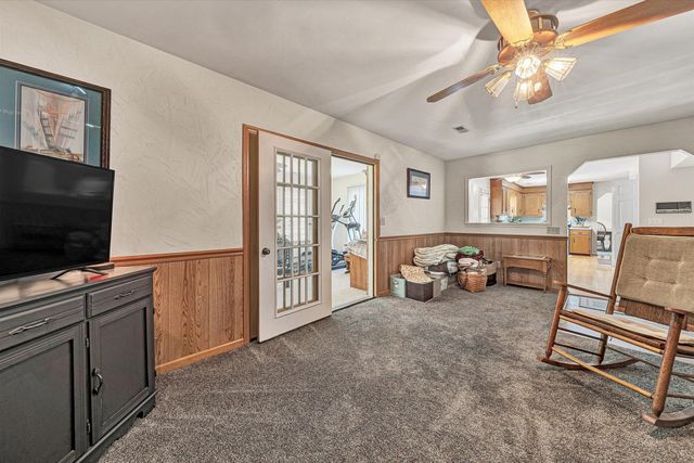 1182 Knollwood DR, Troutville, VA 24175