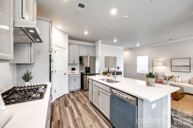 13210 Kenworth Road, Charlotte, NC 28278