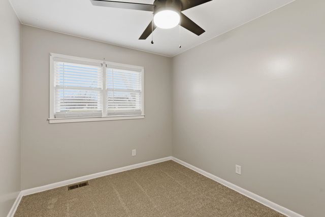 1100 N Dunsworth Ave, Wichita, KS 67212