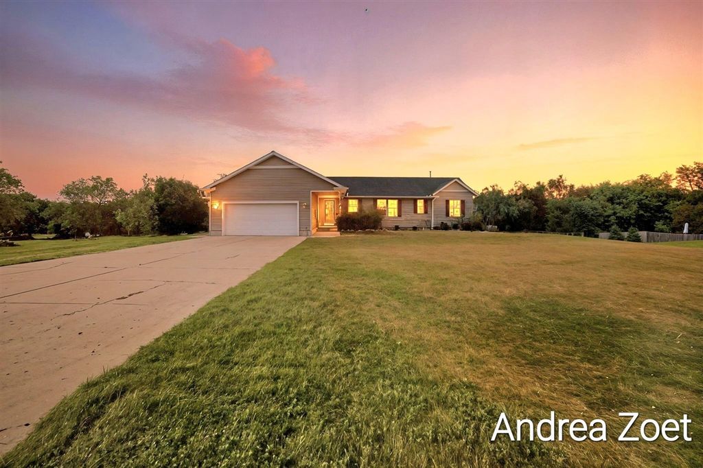 2673 Wildflower Drive, Middleville, MI 49333