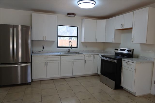 3003 NE 24TH AVENUE, Ocala, FL 34479