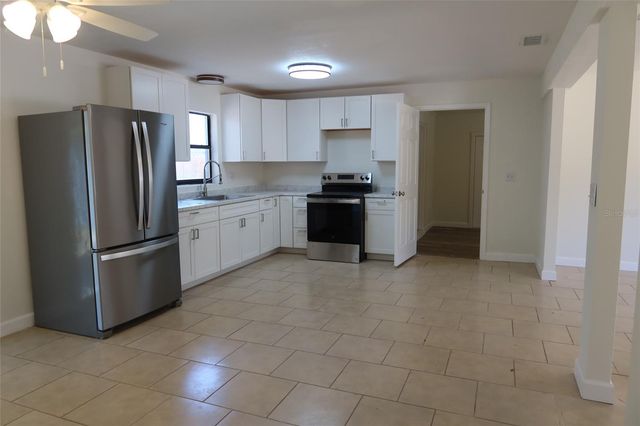 3003 NE 24TH AVENUE, Ocala, FL 34479