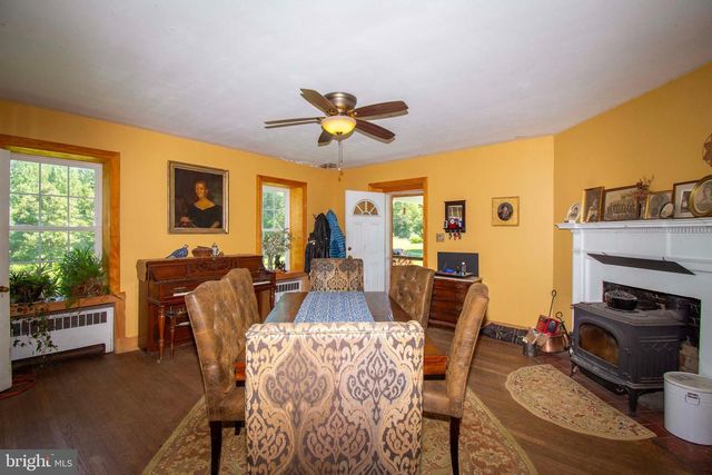 10201 WALLERS RD, Partlow, VA 22534