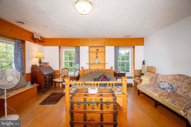 10201 WALLERS RD, Partlow, VA 22534