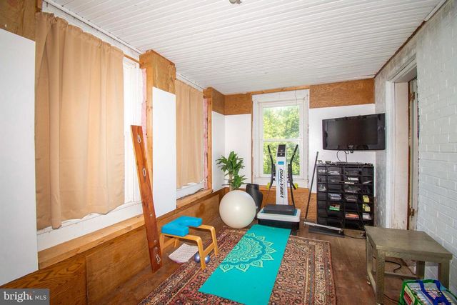 10201 WALLERS RD, Partlow, VA 22534