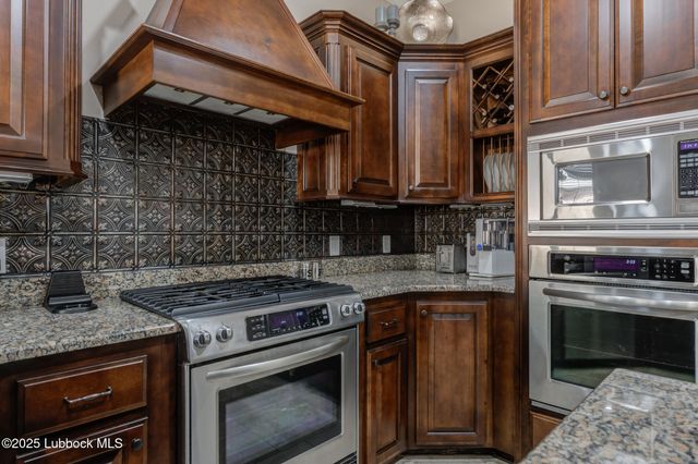 47 Tuscan Villas Circle, Lubbock, TX 79423