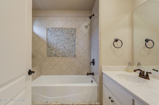 47 Tuscan Villas Circle, Lubbock, TX 79423