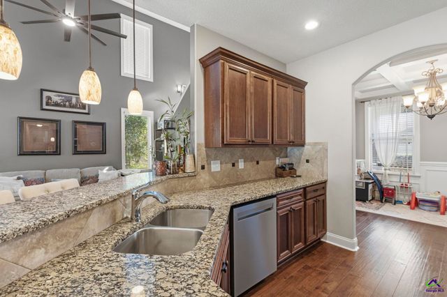 132 Concord Ridge, Warner Robins, GA 31093