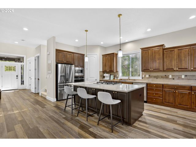 11368 Nw PUMPKIN Ct, Portland, OR 97229