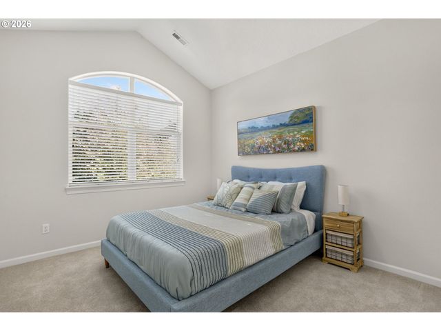 11368 Nw PUMPKIN Ct, Portland, OR 97229