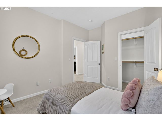 11368 Nw PUMPKIN Ct, Portland, OR 97229
