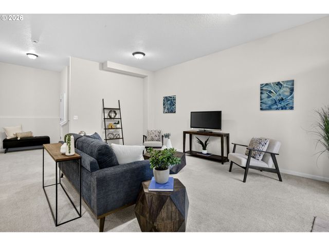 11368 Nw PUMPKIN Ct, Portland, OR 97229