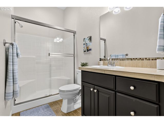 11368 Nw PUMPKIN Ct, Portland, OR 97229