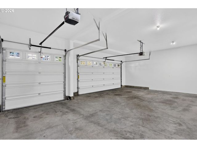 11368 Nw PUMPKIN Ct, Portland, OR 97229