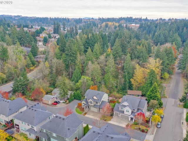 11368 Nw PUMPKIN Ct, Portland, OR 97229