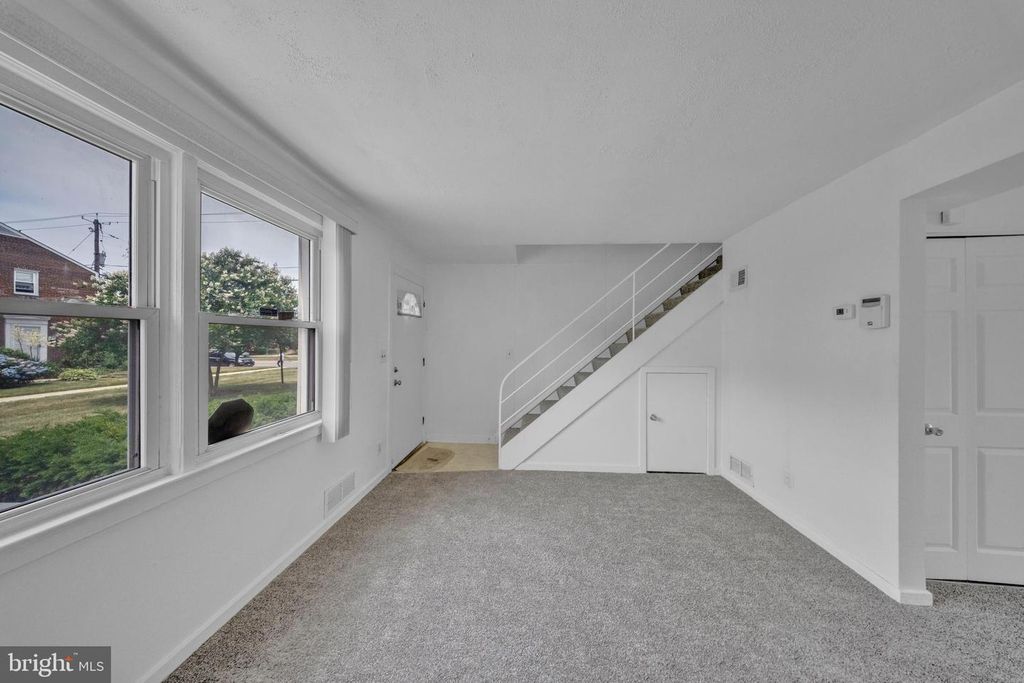 Image 15 of property listing at 2733 IVERSON ST #54, Temple Hills, MD 20748