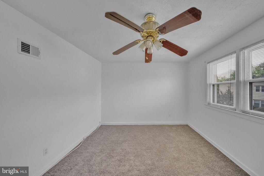 Image 25 of property listing at 2733 IVERSON ST #54, Temple Hills, MD 20748