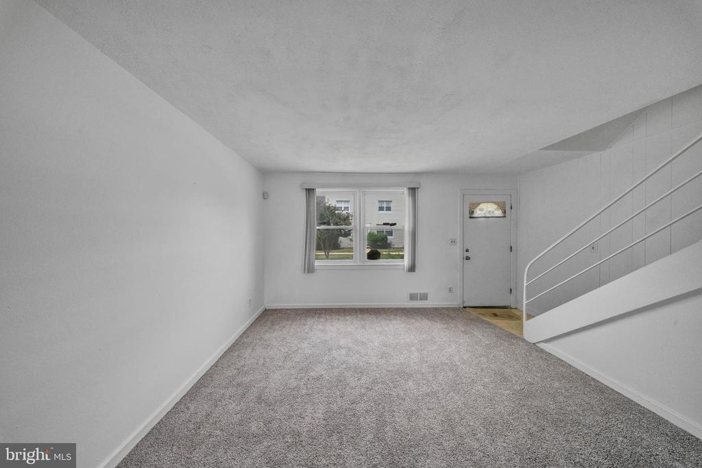 Image 7 of property listing at 2733 IVERSON ST #54, Temple Hills, MD 20748
