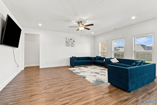3021 Henry Road, Decatur, AL 35603