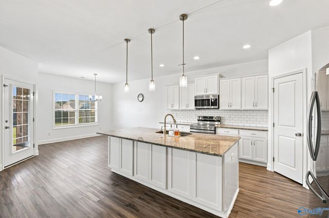 3021 Henry Road, Decatur, AL 35603