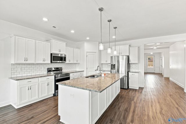 3021 Henry Road, Decatur, AL 35603