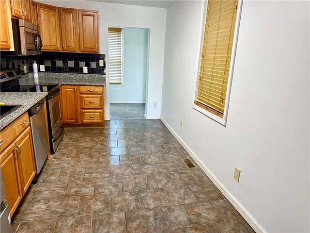 108 Eagle, Mt Pleasant Boro, PA 15666