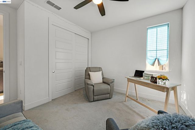 7228 Carneros Ln, Dublin, CA 94568