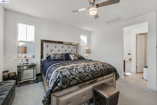 7228 Carneros Ln, Dublin, CA 94568