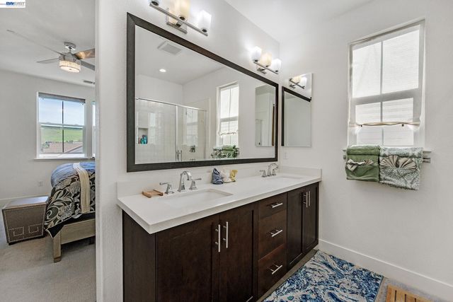 7228 Carneros Ln, Dublin, CA 94568