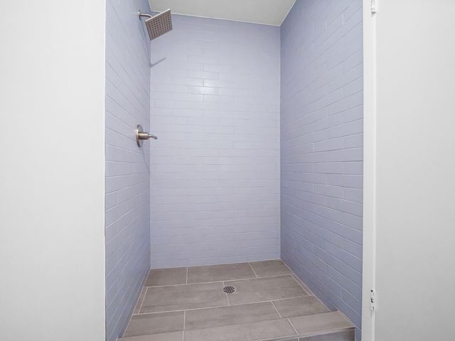 2139 Lake Village Drive, Houston, TX 77339