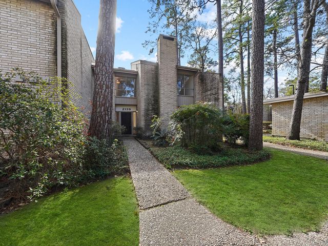 2139 Lake Village Drive, Houston, TX 77339