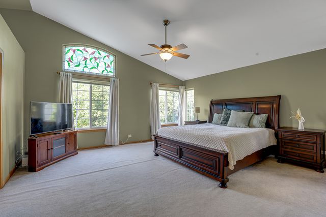 1081 Westfield Way, Mundelein, IL 60060