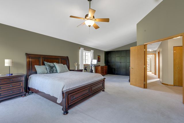 1081 Westfield Way, Mundelein, IL 60060