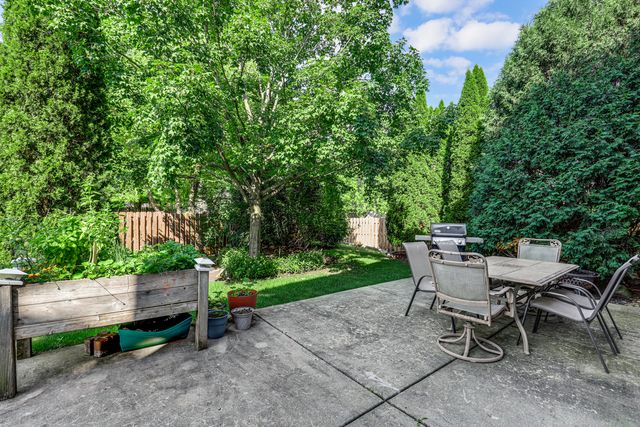 1081 Westfield Way, Mundelein, IL 60060