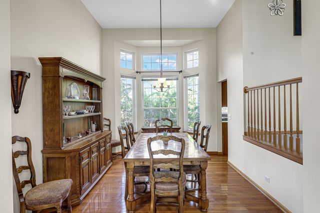 1081 Westfield Way, Mundelein, IL 60060